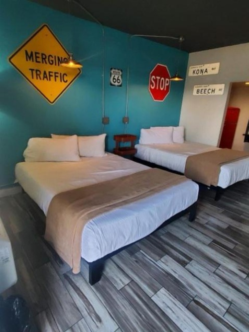 Desert Hills Motel image 1