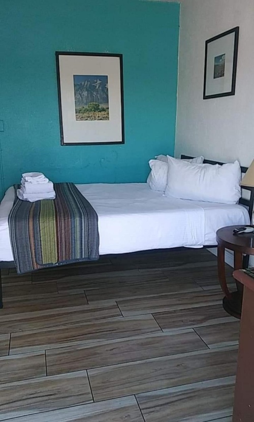 Desert Hills Motel image 22