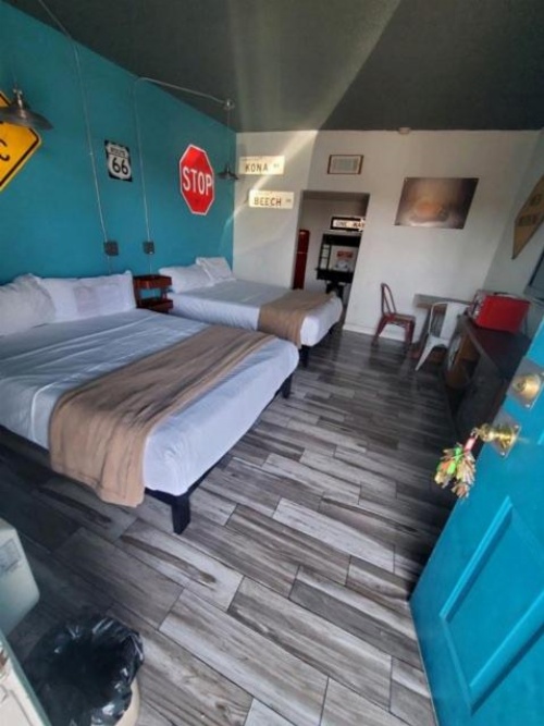 Desert Hills Motel image 32