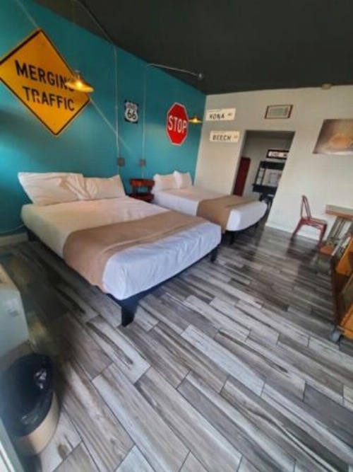 Desert Hills Motel image 35
