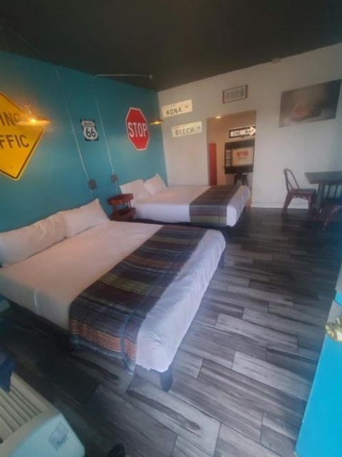 Desert Hills Motel image 40