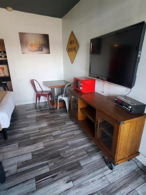 Desert Hills Motel image 42
