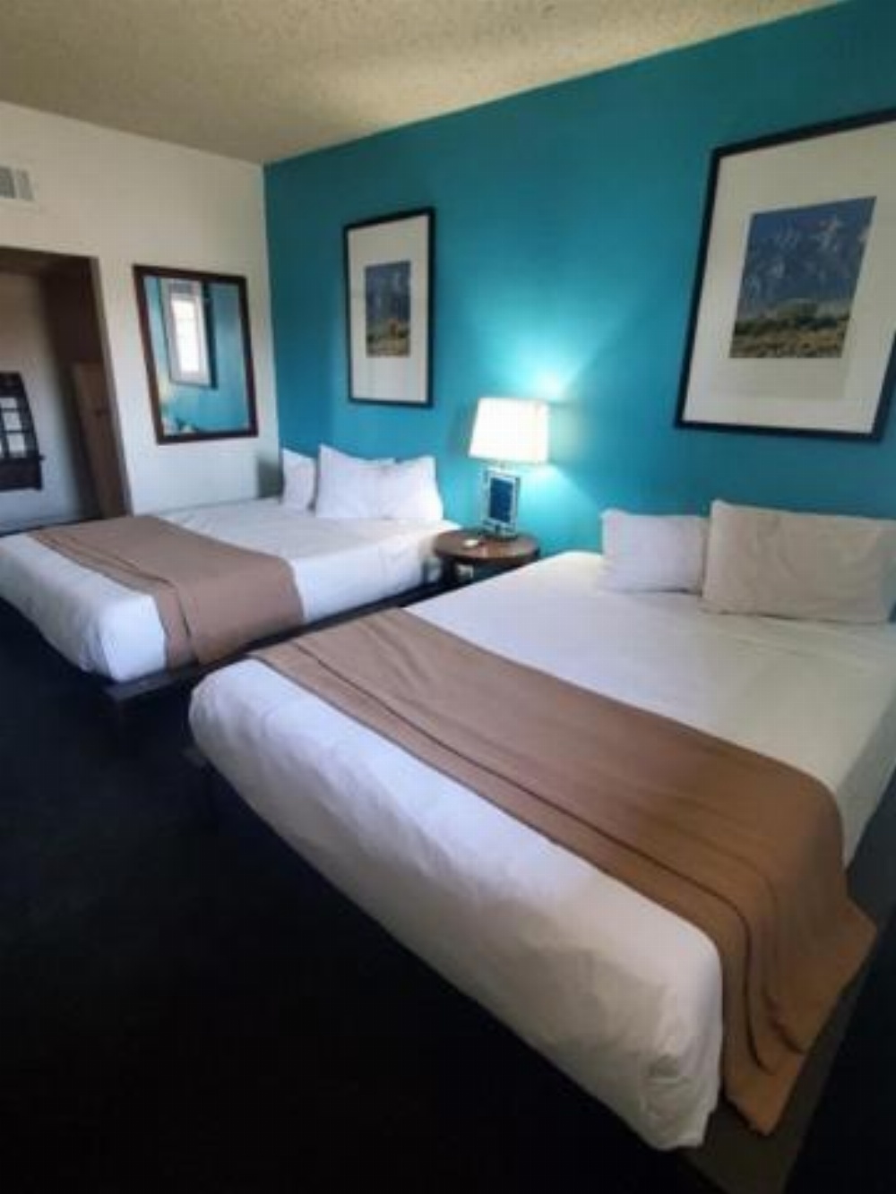 Desert Hills Motel Image 43