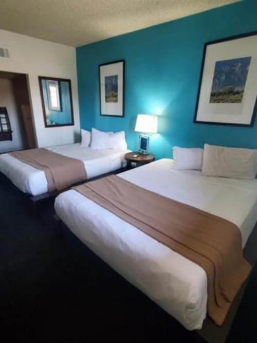 Desert Hills Motel image 43